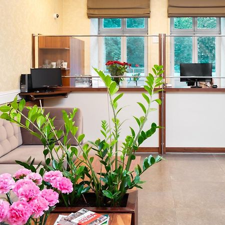 Hotel Maximum Krasków Eksteriør bilde