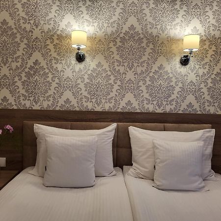 Hotel Maximum Krasków Eksteriør bilde