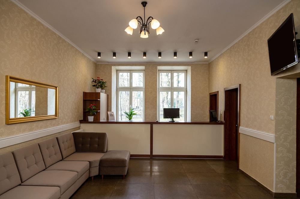 Hotel Maximum Krasków Eksteriør bilde